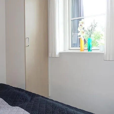 2 Bedroom Lovely In 아파트 *