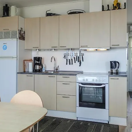 2 Bedroom Lovely In 아파트 *